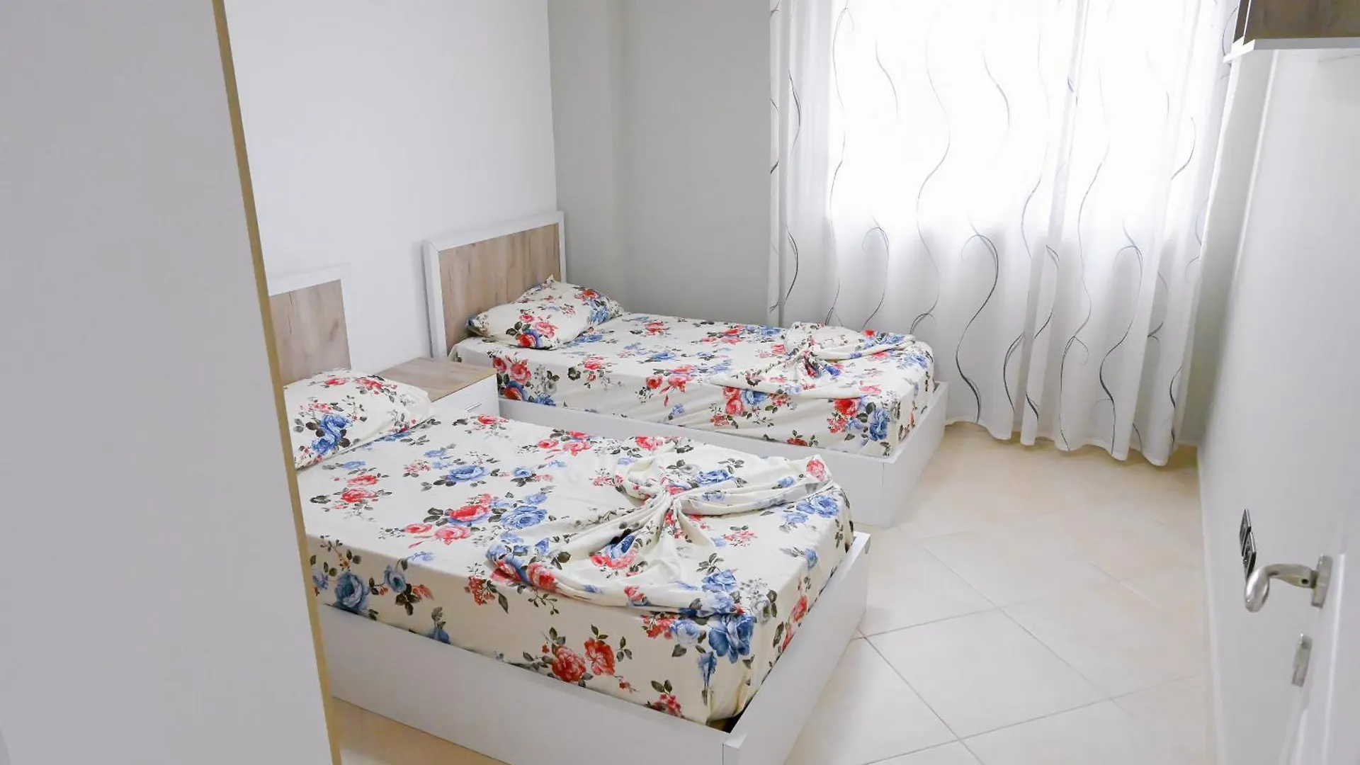 Seaside Apartments - Shëngjin