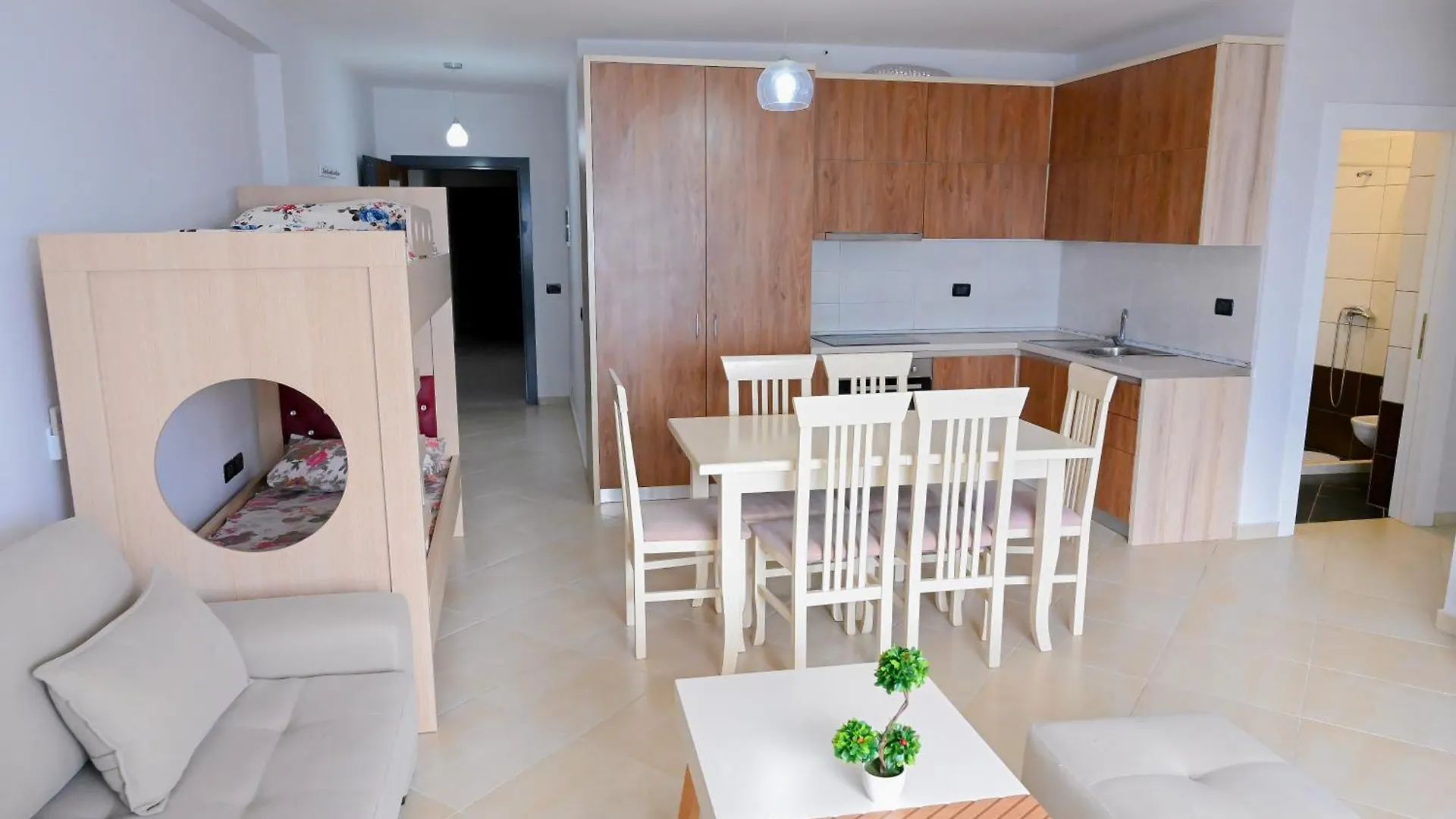 Seaside Apartments - Shëngjin 0*,  アルバニア