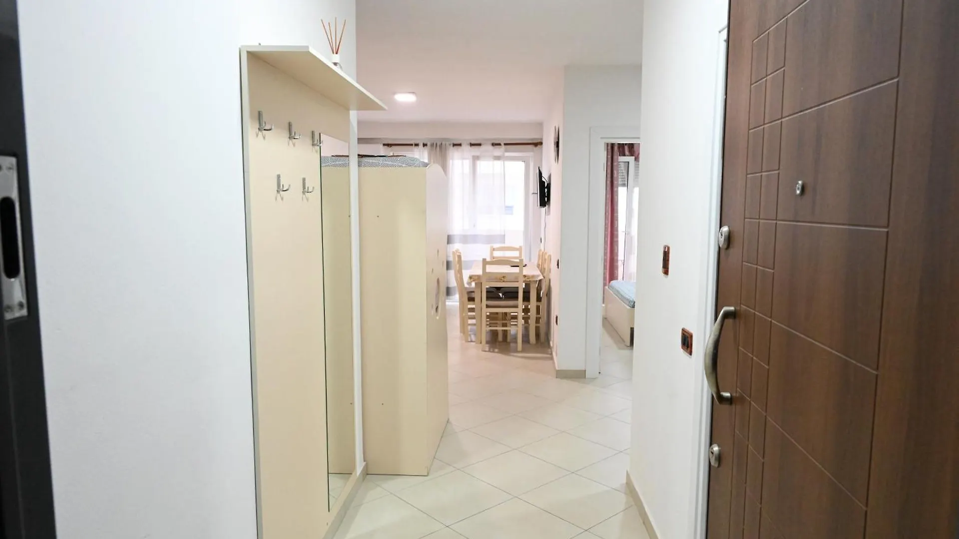 Seaside Apartments - Shëngjin