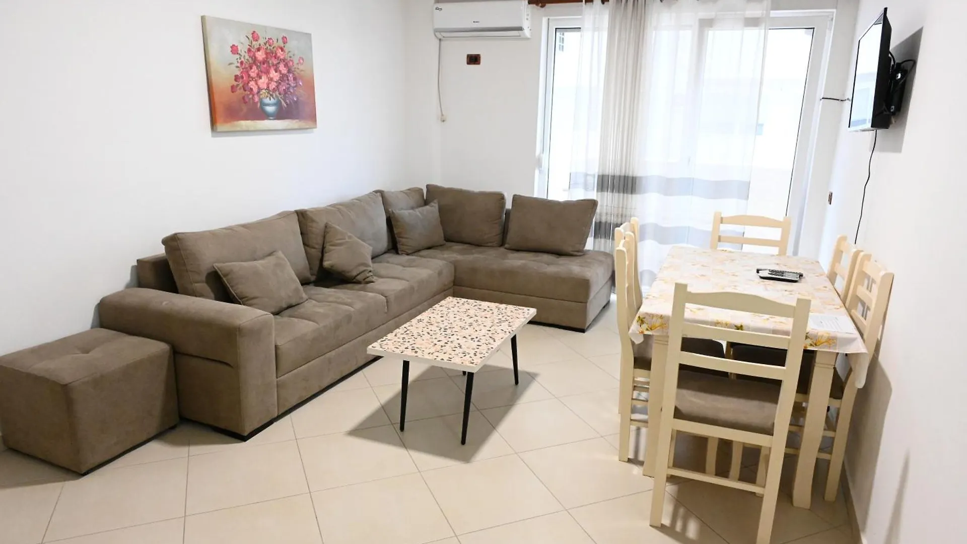 Seaside Apartments - Shëngjin